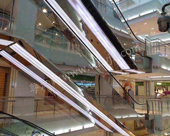 自動扶梯不銹鋼裝飾